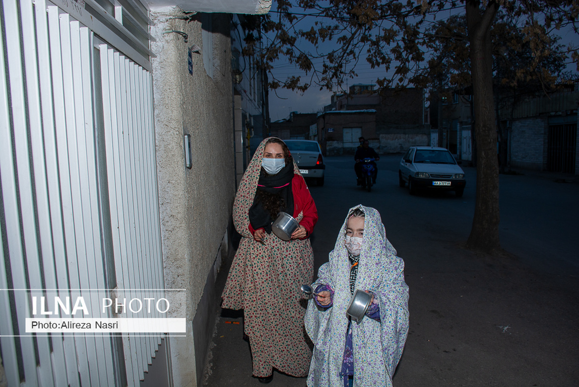 تصایر: مراسم قاشق زنی قزوینی ها در چهارشنبه آخر سال