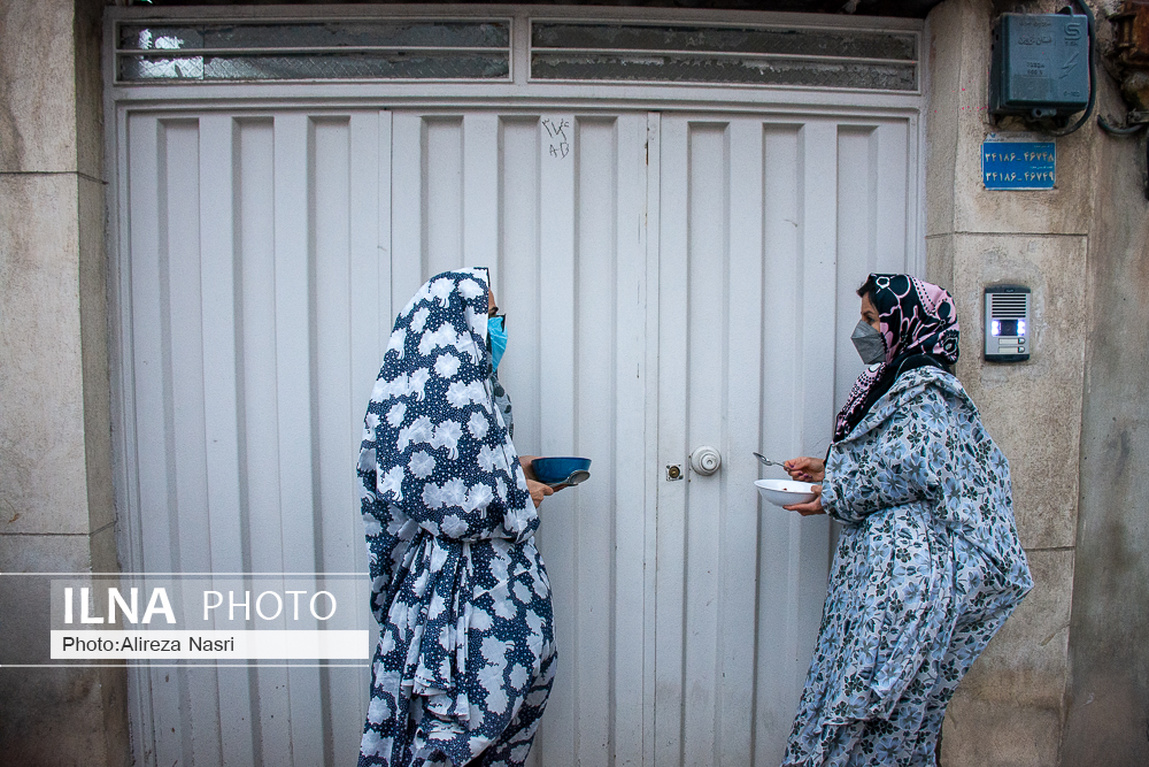تصایر: مراسم قاشق زنی قزوینی ها در چهارشنبه آخر سال