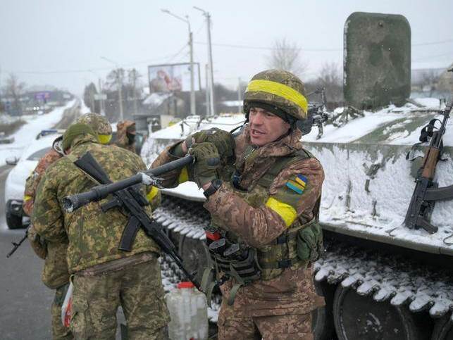 جانسون: اولین قدم را در حذف روسیه از سیستم مالی جهانی برداشتیم