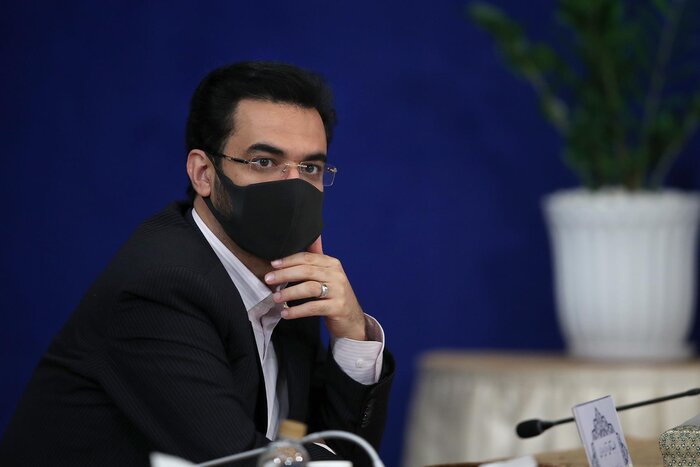 آذری جهرمی: برآورده کردن خواسته‌های به حق مردم رنج کشیده خوزستان با گفتاردرمانی میسر نیست / حل مشکلات به اجماع ملی نیاز دارد