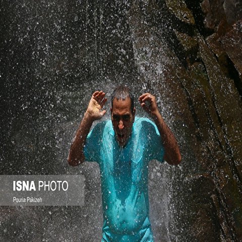 تصاویر: مسافران آبشار «گنجنامه» - همدان