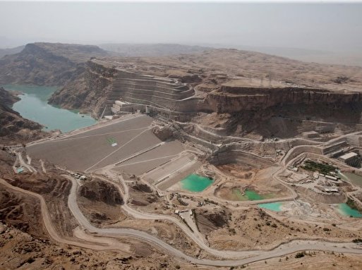 «جانمایی سد گتوند روی گنبدهای نمکی» از دلایل بحران آب در خوزستان؟ / یک استاد دانشگاه: هشدار داده بودیم که این سد میتواند کل خوزستان را از نظر شوری به مخاطره بیندازد «جانمایی سد گتوند روی گنبدهای نمکی» از دلایل بحران آب در خوزستان؟ / یک استاد دانشگاه: هشدار داده بودیم که این سد میتواند کل خوزستان را از نظر شوری به مخاطره بیندازد
