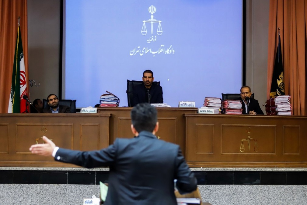 درخواست و انتخاب بهترین وکیل درخواست و انتخاب بهترین وکیل