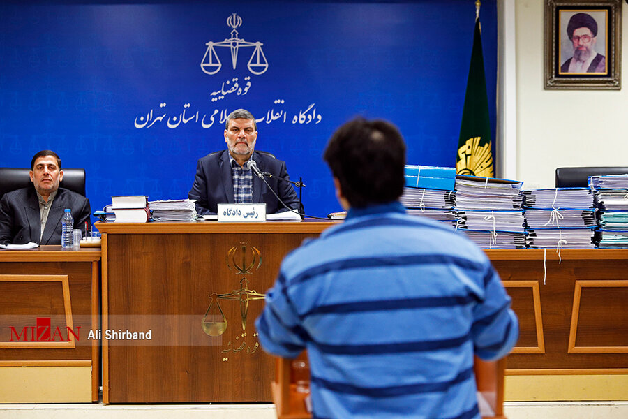 درخواست و انتخاب بهترین وکیل درخواست و انتخاب بهترین وکیل