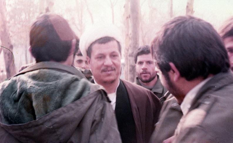 خاطرات آیت الله هاشمی رفسنجانی، ۱۷ شهریور ۱۳۷۷: قاسم سلیمانی گزارش سفر به روسیه و نوع کمک‌هایى که مسکو در مورد افغانستان خواهد کرد را داد / از مقاومت خوب احمدشاه مسعود گفت و خواستار فعال‌شدن ایران در کمک و احیاناً کارهاى نظامى شد