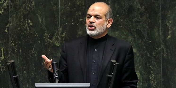 وحیدی وزیر پیشنهادی کشور از اقتصاد گفت: با برنامه ریزی خوب، ایران تا ده سال دیگر جز ده اقتصاد برتر دنیا می شود