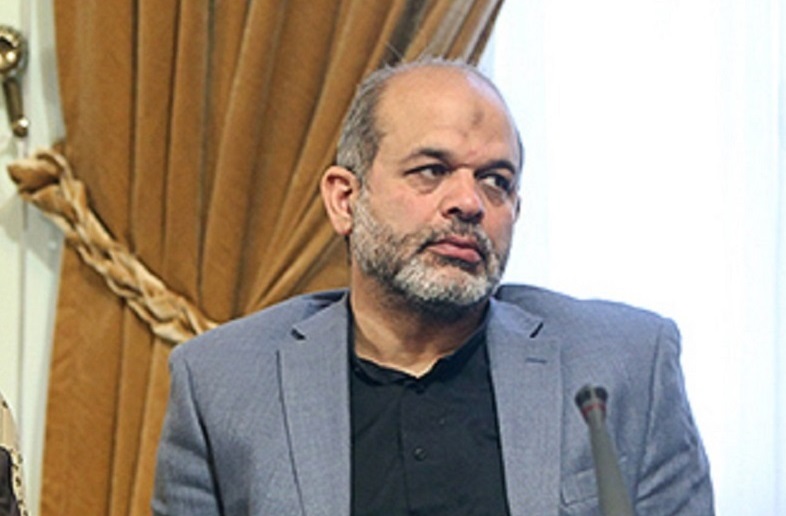 خاطرات آیت الله هاشمی رفسنجانی، ۴ شهریور ۱۳۷۷: [احمد]وحیدى گفت ممکن است با استفاده از نیروهاى افغانى موجود در ایران، در افغانستان اقدام کنیم