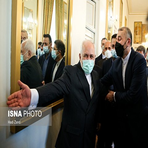 تصاویر: بدرقه محمدجواد ظریف، توسط حسین امیر عبداللهیان وزیر امور خارجه جدید
