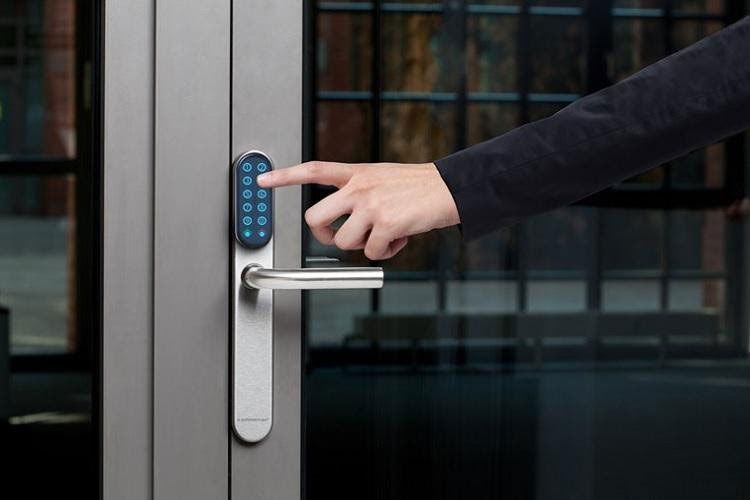 10 مورد برتری قفل دیجیتال نسبت به قفل مکانیکی 10 مورد برتری قفل دیجیتال نسبت به قفل مکانیکی