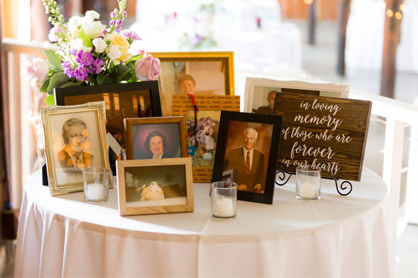 چگونه میز خاطره را تزیین کنیم؟