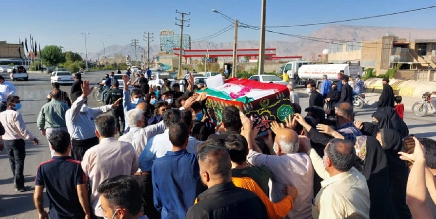 تشییع پیکر علی لندی در ایذه / نوجوان قهرمان در خاک آرام گرفت + ویدیو