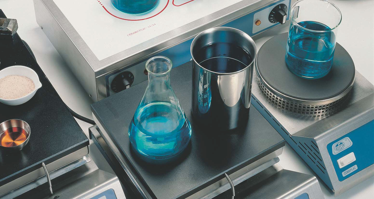 مقایسه هات پلیت با دیگر تجهیزات آزمایشگاهی