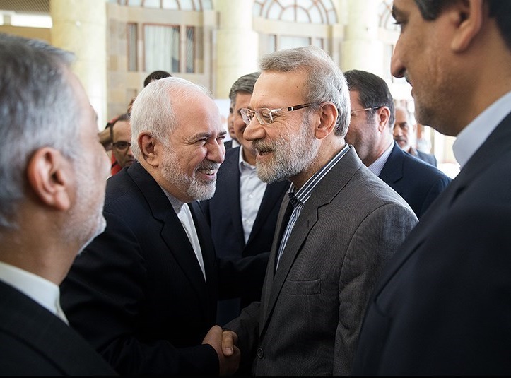 پناه بردن سیاستمداران به دانشگاه و حوزه؛ از آیات موسوی اردبیلی و صانعی تا لاریجانی و ظریف