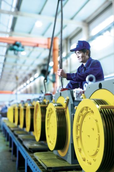 بررسی انواع موتور های آسانسور