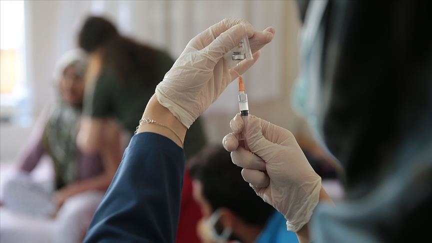 فراخوان افراد بالای ۴۰ سال برای دریافت دُز سوم واکسن کرونا