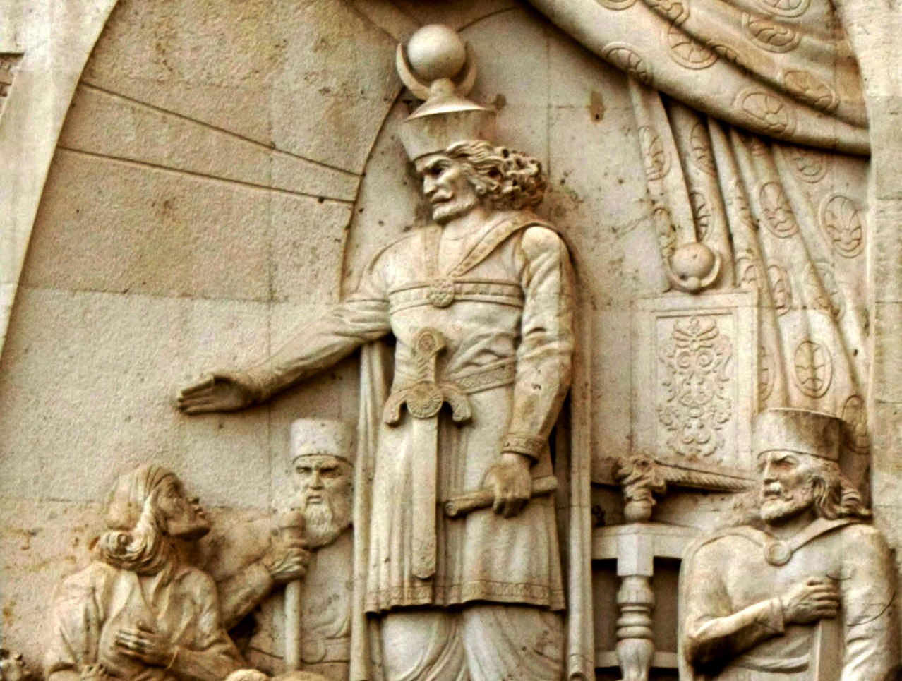 انوشیروان عادل بود یا ظالم؟ در پاسخ به سخن‌گوی شورای شهر تهران