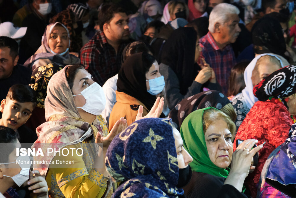 تصاویر: لحظه تحویل سال ۱۴۰۱- آرامگاه حافظیه