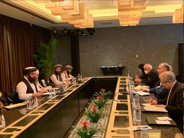 امیرعبداللهیان با وزیر خارجه طالبان دیدار کرد
