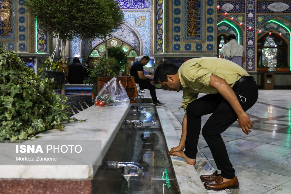 تصاویر: حوالی افطار در میدان تجریش