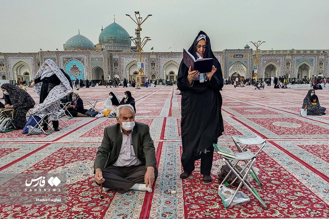 تصاویر: غروب آرام سومین روز ماه مبارک رمضان در حرم مطهر رضوی