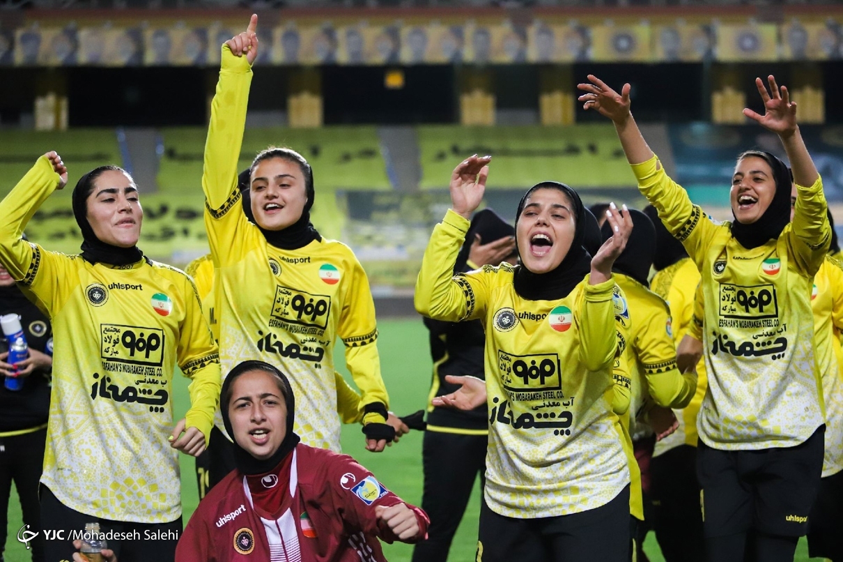 تصاویر: دیدار تیم&zwnj;های فوتبال بانوان سپاهان و هیات البرز