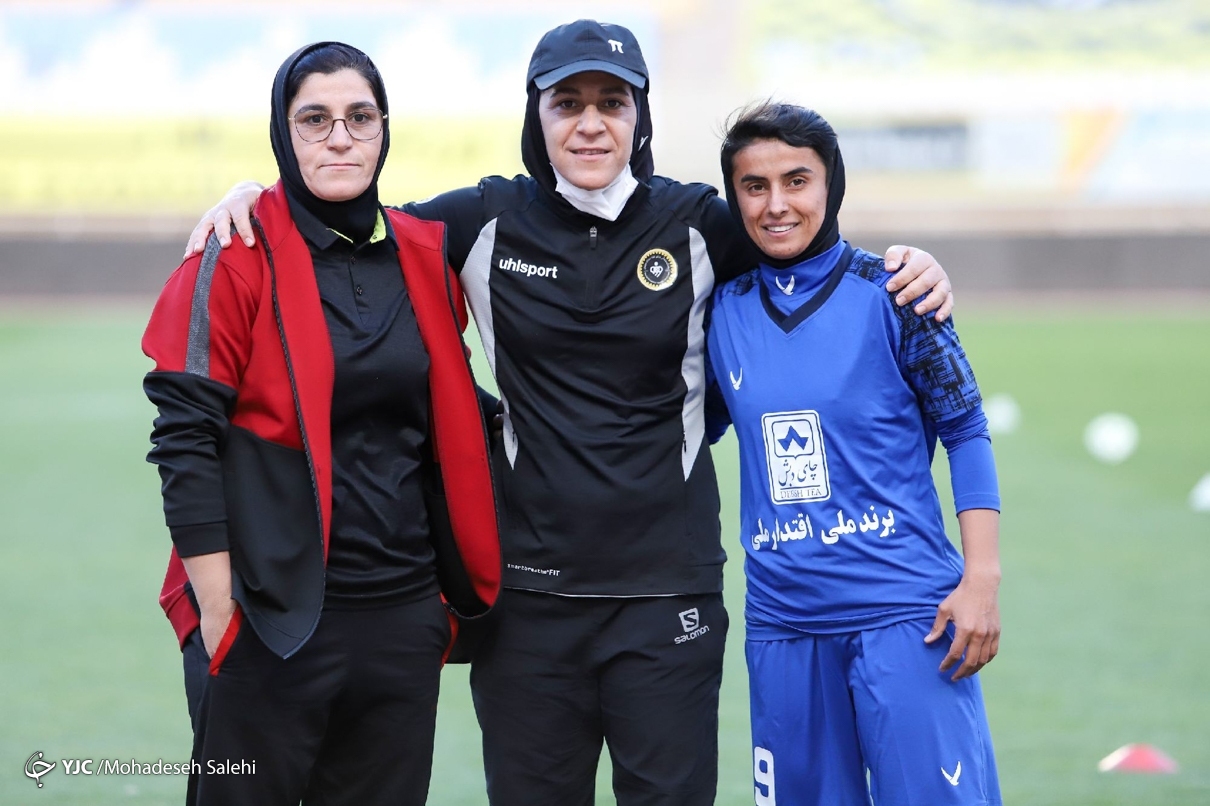 تصاویر: دیدار تیم&zwnj;های فوتبال بانوان سپاهان و هیات البرز