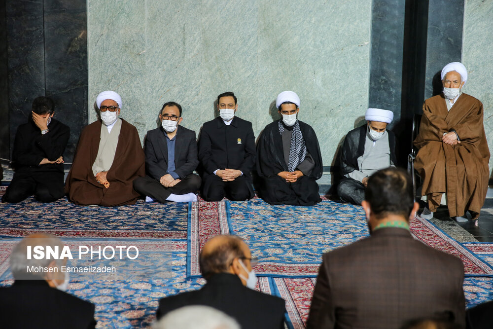 تصاویر: وداع با پیکر شهید حجت‌الاسلام محمد اصلانی در حرم رضوی