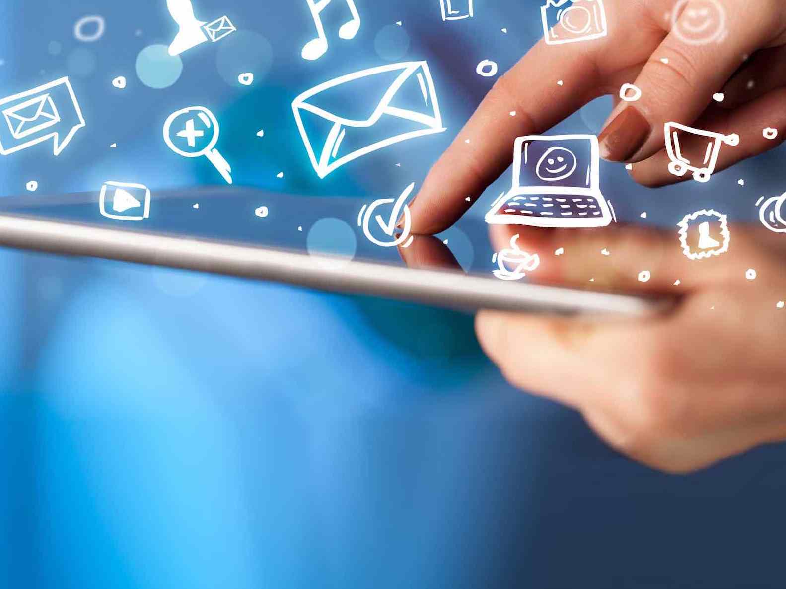 وزارت ارتباطات: افزایش تعرفه اینترنت اپراتورها مورد تایید است / در سال گذشته به دلیل قانون بودجه، امکان افزایش قیمت وجود نداشت؛ امسال این منع قانونی برداشته شد / دستورات ما همیشه به سمت حمایت از مصرفکننده است وزارت ارتباطات: افزایش تعرفه اینترنت اپراتورها مورد تایید است / در سال گذشته به دلیل قانون بودجه، امکان افزایش قیمت وجود نداشت؛ امسال این منع قانونی برداشته شد / دستورات ما همیشه به سمت حمایت از مصرفکننده است