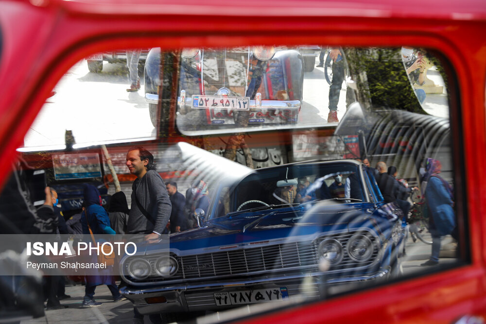 تصاویر: رالی اتومبیل‌های کلاسیک در اصفهان