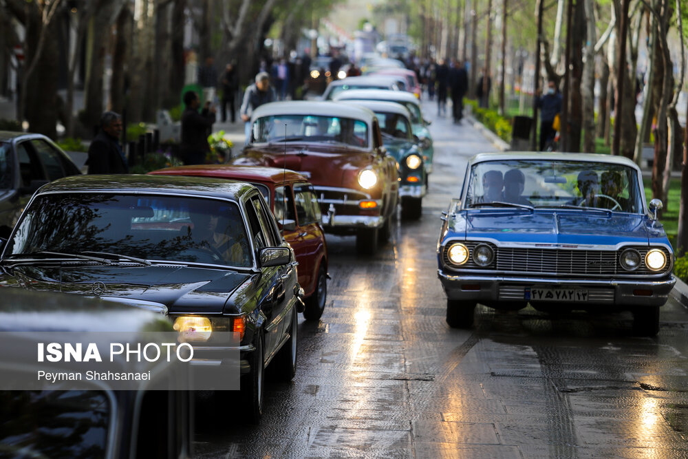 تصاویر: رالی اتومبیل‌های کلاسیک در اصفهان