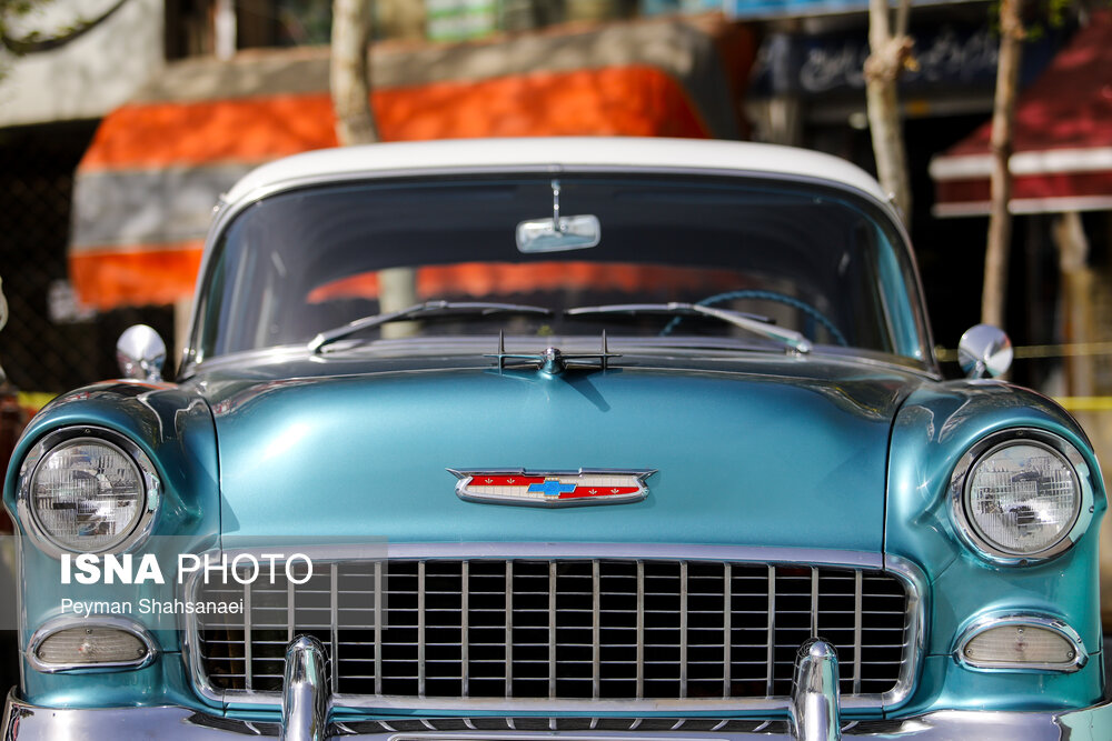 تصاویر: رالی اتومبیل‌های کلاسیک در اصفهان