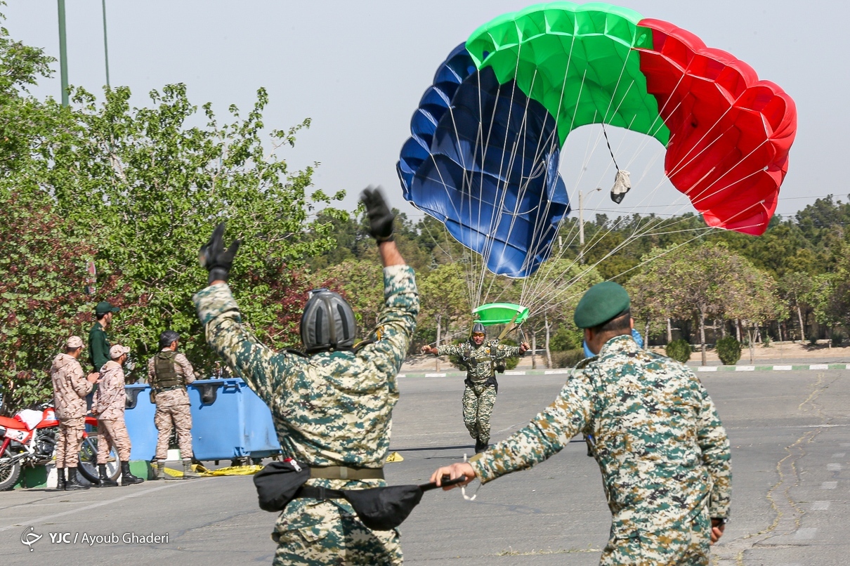 تصاویر: مراسم رژه روز ارتش