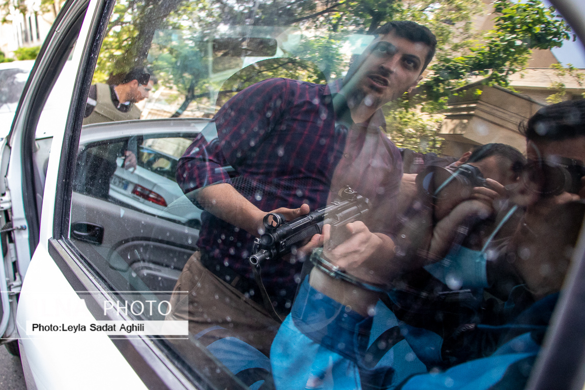 تصاویر: بازسازی صحنه درگیری مسلحانه در میرداماد