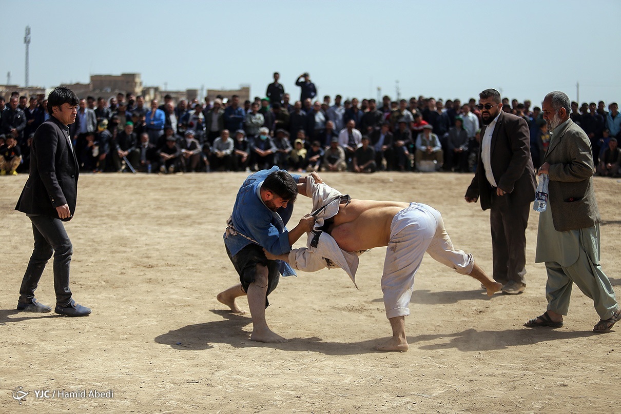 تصاویر: مسابقات نوروزی کشتی سنتی افغانستانی های مقیم قم
