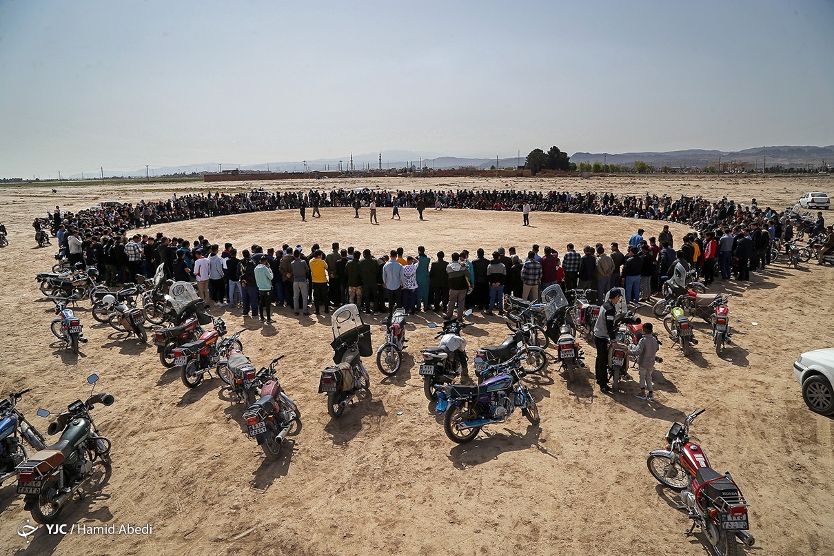 تصاویر: مسابقات نوروزی کشتی سنتی افغانستانی های مقیم قم