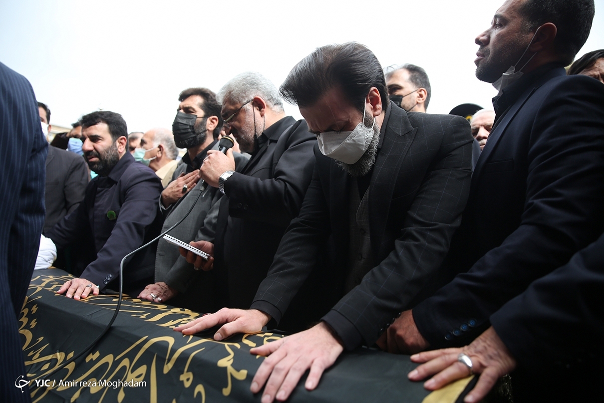 تصاویر: تشییع پیکر آیت الله ری شهری