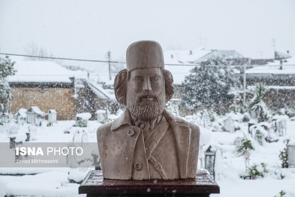 تصاویر: تندیس‌های مفاخر گیلان در رشت