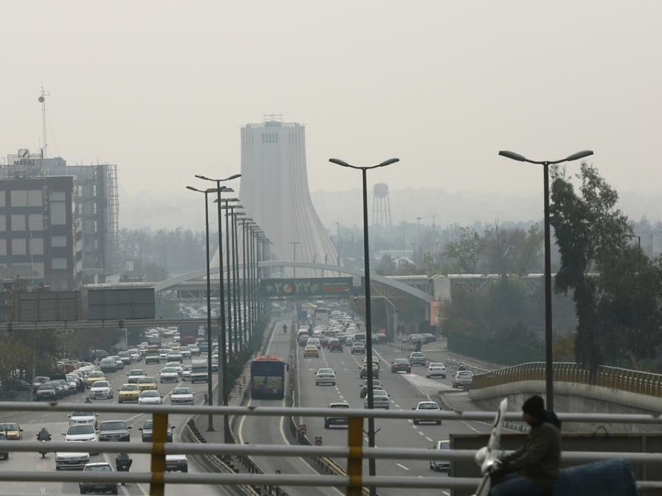 تحریم‌ها بزرگترین تاثیر را در آلودگی هوا گذاشته / تولید سوخت با کیفیت توسط پالایشگاه‌ها نیاز به همکاری‌هایی با مراکز خارجی دارد که تحریم روی آن اثرگذار است 