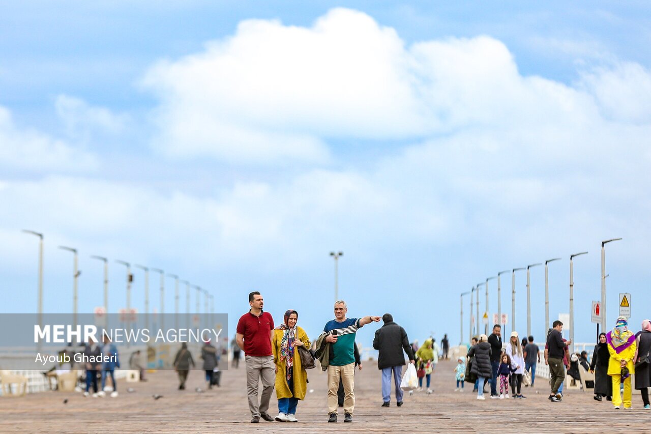 تصاویر: اولین باران زمستانی و طراوت بهاری کیش