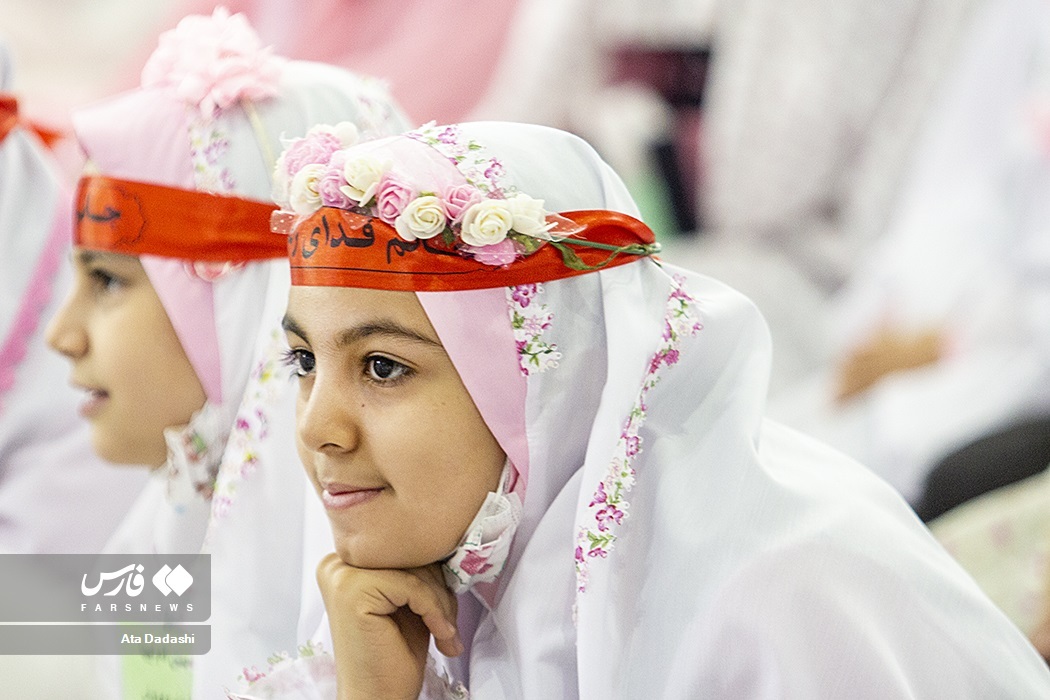 تصاویر: «جشن تکلیف» دانش آموزان دختر در تبریز