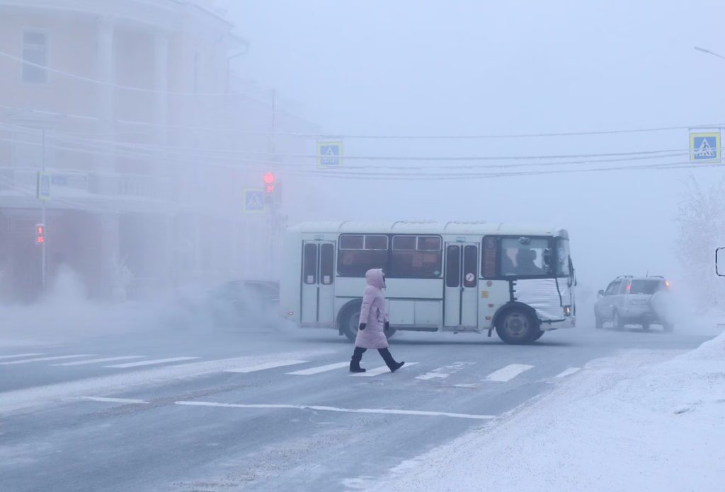 ساکنان سردترین شهر جهان با چه لباس هایی خود را از سرما حفظ می کنند؟