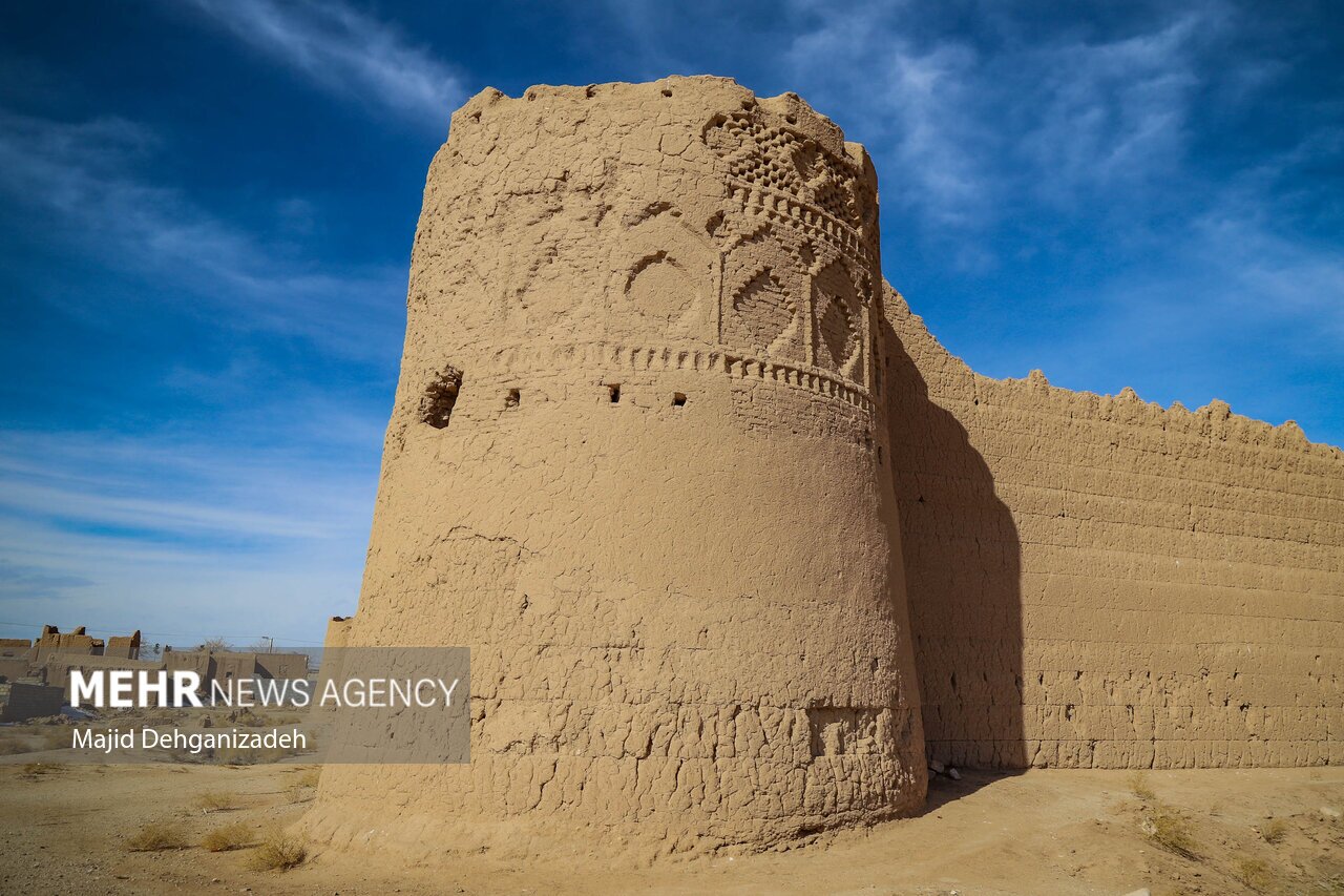 تصاویر: «اِرنان»؛ قلعه‌ای خشتی و باشکوه در دل کویر