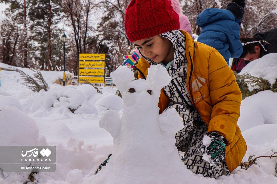 تصاویر: جشنواره «آدم برفی» در آباده