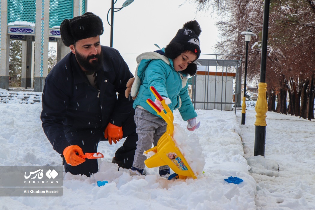 تصاویر: جشنواره «آدم برفی» در آباده