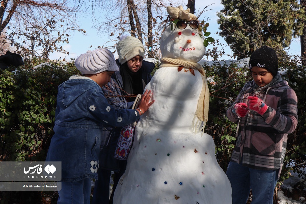 تصاویر: جشنواره «آدم برفی» در آباده