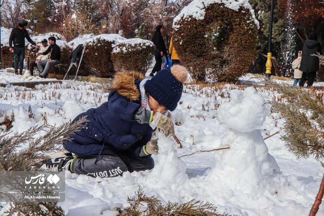 تصاویر: جشنواره «آدم برفی» در آباده