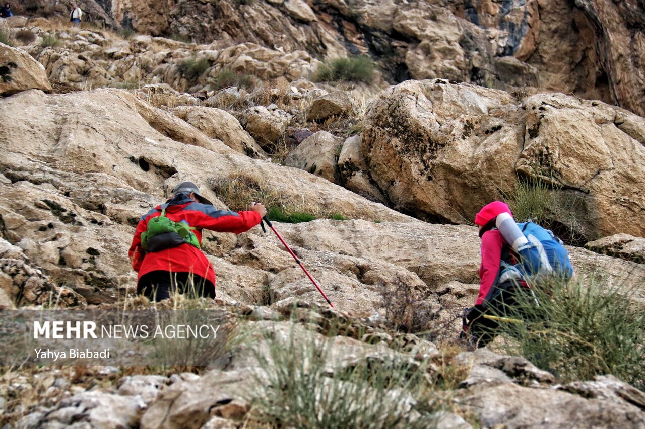 تصاویر: کوهنوردی در پارک کوهستان کرمانشاه