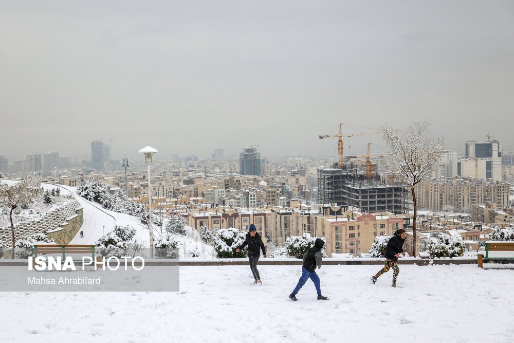 تصاویر: نخستین برف زمستانی تهران