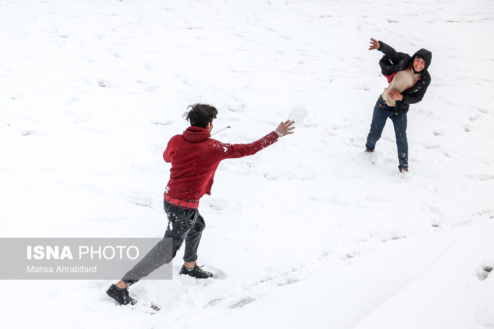 تصاویر: نخستین برف زمستانی تهران