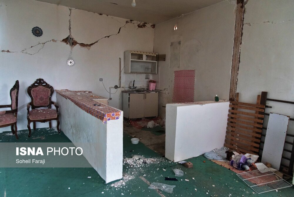 تصاویر: دو روز پس از زلزله خوی